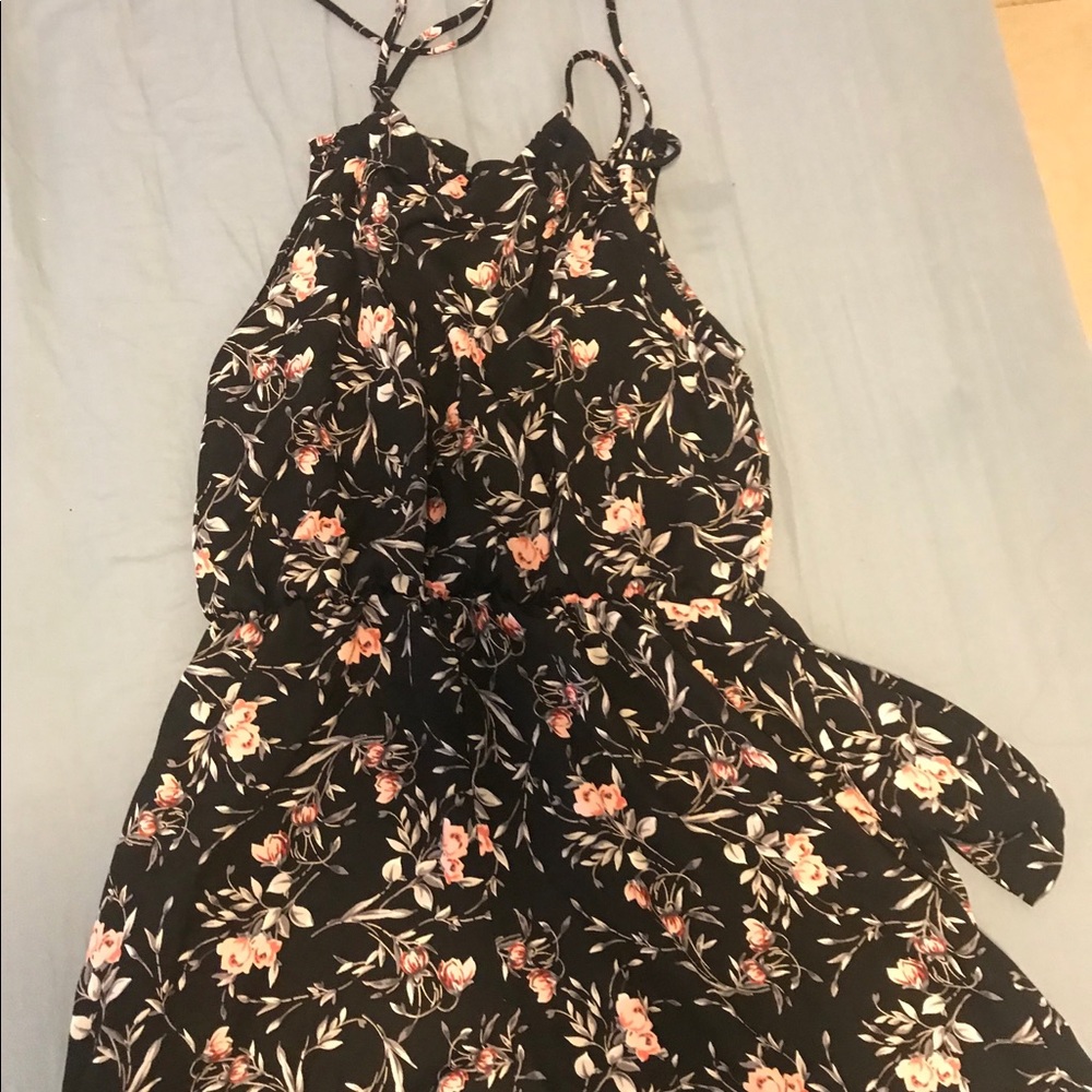 Halter flower jumpsuit  with pockets